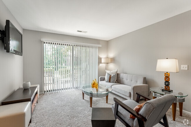 Interior Photo - Arbor Lakes