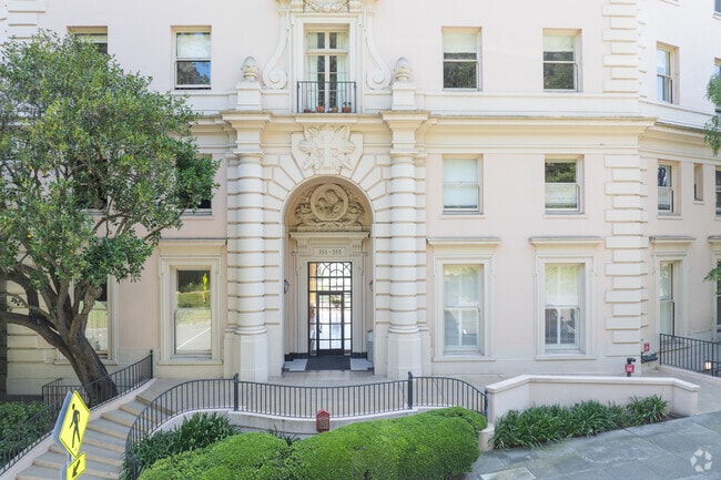 Building Photo - Park Hill Condominium