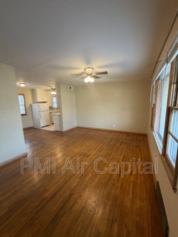 Building Photo - 1615 W Haskell St