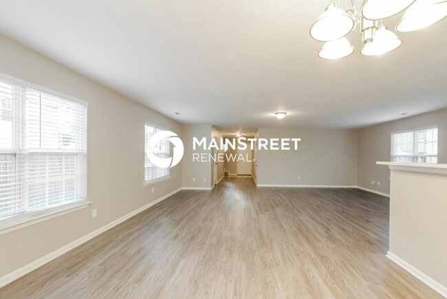 Building Photo - 4 Bedroom Pet-Friendly Home in Charlotte, ...
