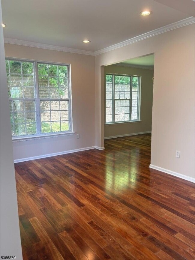 Building Photo - 312 Winding Hill Dr