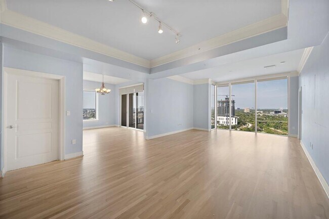 Building Photo - 3333 Allen Pkwy