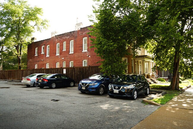 Foto del edificio - Recently Updated 3Bedroom 2Bath Condo