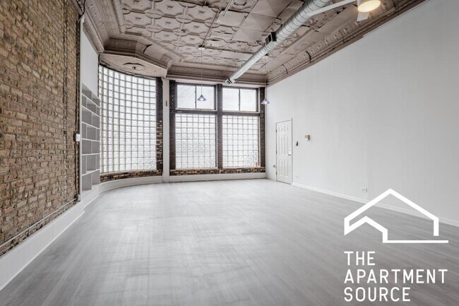 Foto del edificio - 4 bedroom in Chicago IL 60647