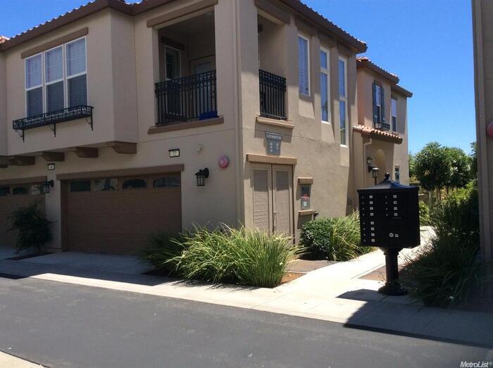72 S Rio Rapido Dr, Tracy, CA 95391 Townhome Rentals in Tracy CA
