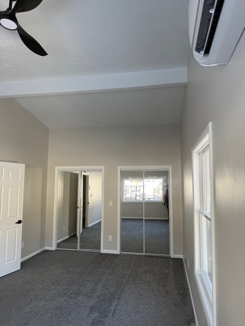 Building Photo - 2 Bedroom 2 Bath