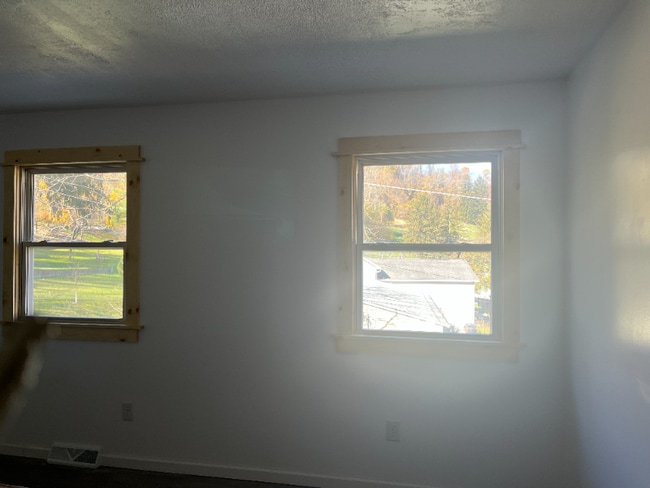 Foto del edificio - 342 Fairmont Ave