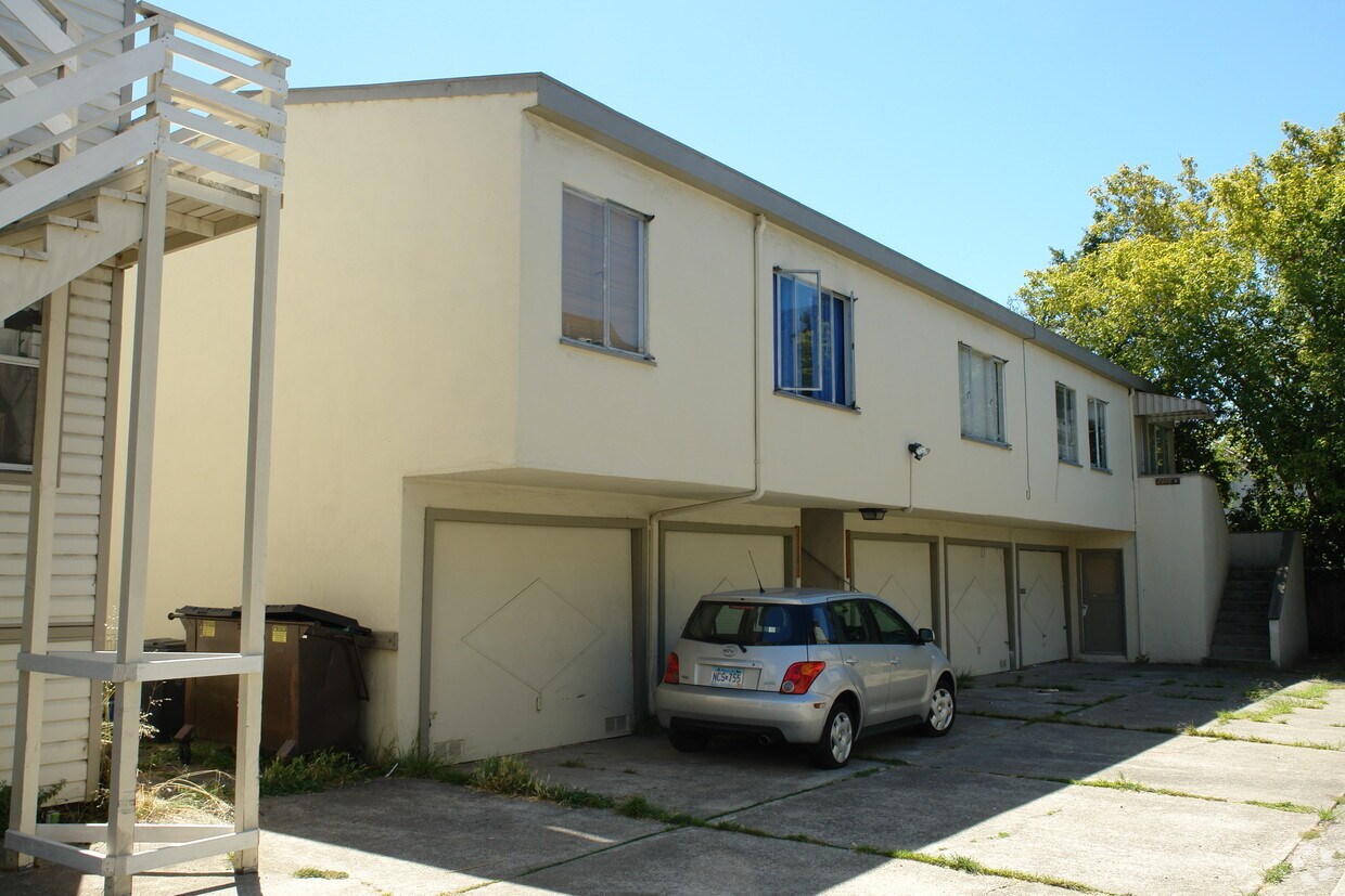 Building Photo - 2178 Ashby Ave
