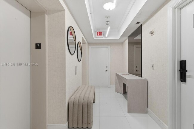 Foto del edificio - 17875 Collins Ave