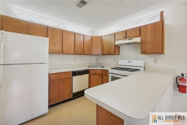 Building Photo - 28 Wycoff Way E