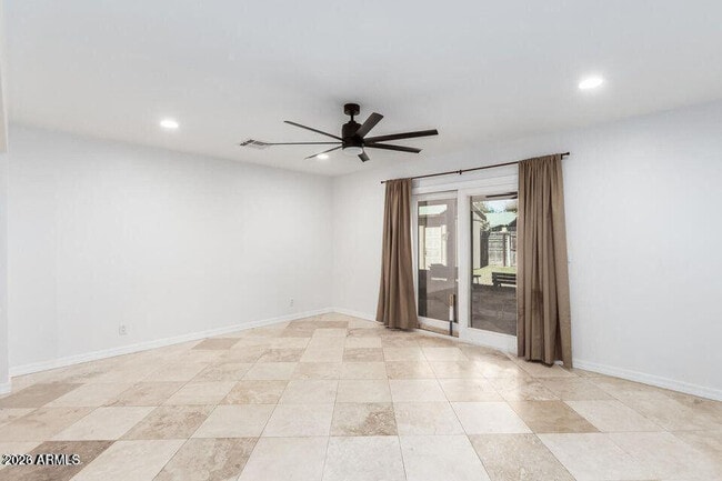 Foto del edificio - 7544 E Kimsey Ln