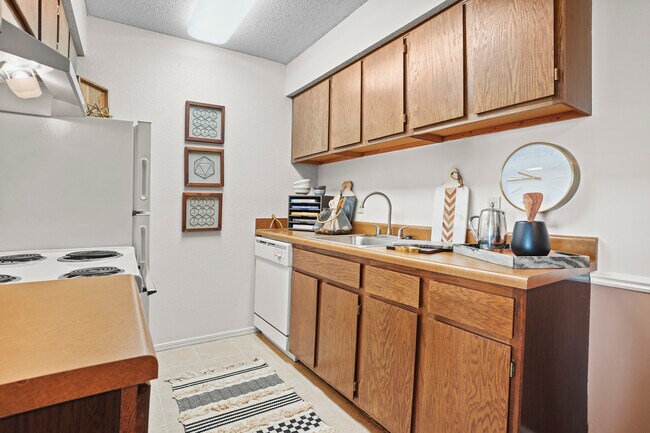 Cocina de 1 dormitorio - Raintree Apartments