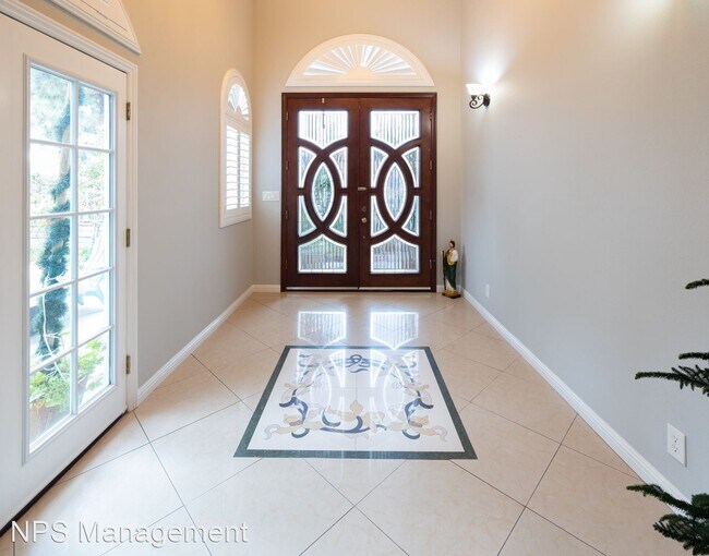 Foto del edificio - 5 br, 3 bath House - 12552 Eckleson Street