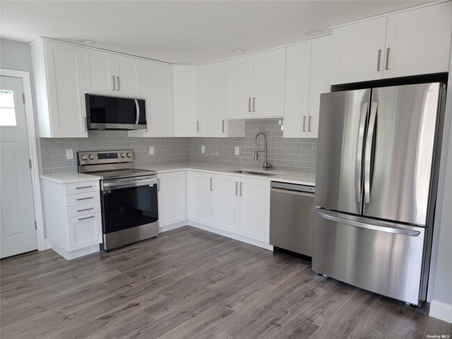 Building Photo - 9 Seaford Rd