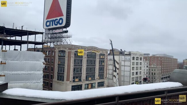 Foto del edificio - 534 Commonwealth Ave