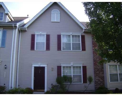 Building Photo - 13 Bristol Dr