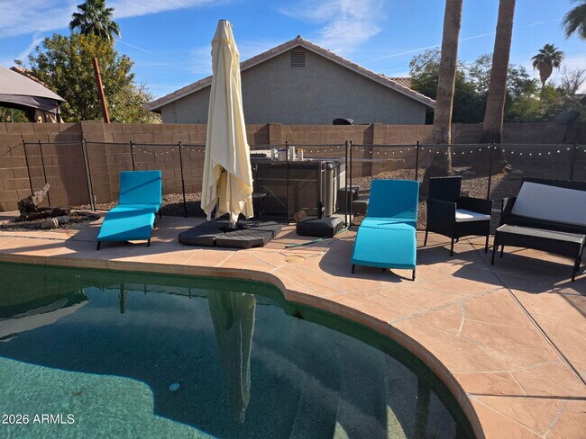 Foto del edificio - 4222 E Muirwood Dr