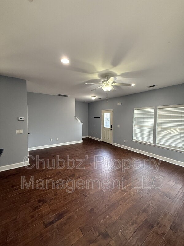 Building Photo - 4 Kaminsky Ln