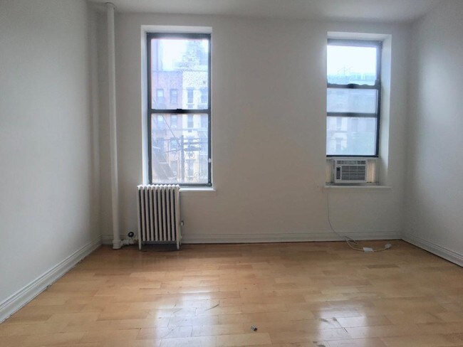 Building Photo - 1270 1st Ave