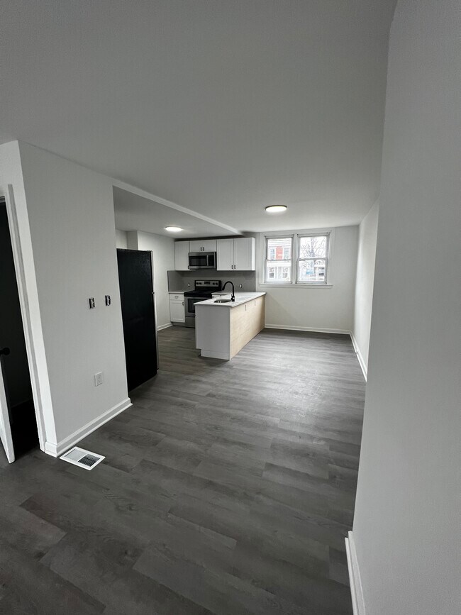 Foto del edificio - 817 Hughes St