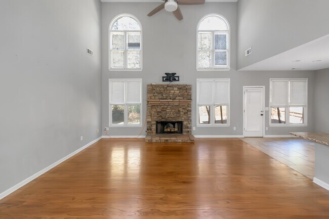 Foto del edificio - 13065 Tidewater Crossing