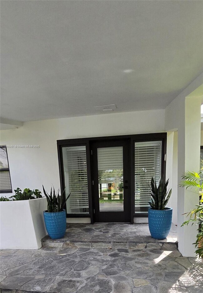 Foto del edificio - 6220 SW 123rd Terrace