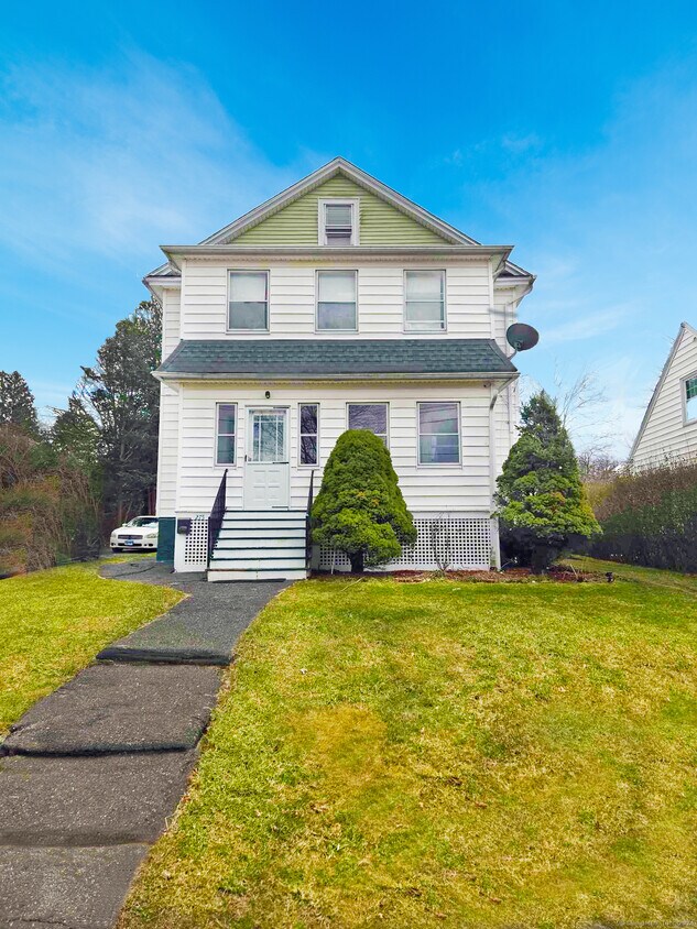 275 Chipman St, Waterbury, CT 06708 House Rental in Waterbury, CT