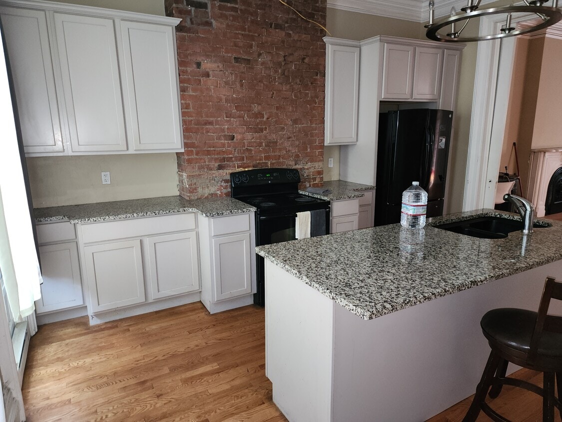 Foto principal - 409 Clinton Ave