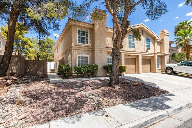 Building Photo - 2838 Dawn Crossing Dr