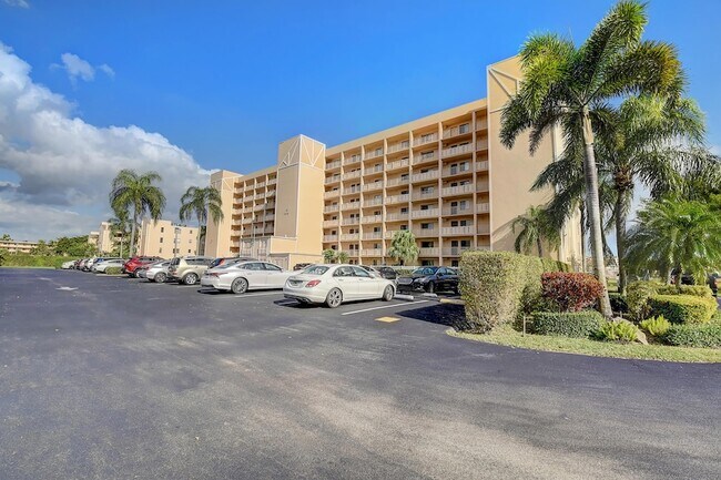 Foto del edificio - 7076 Huntington Ln