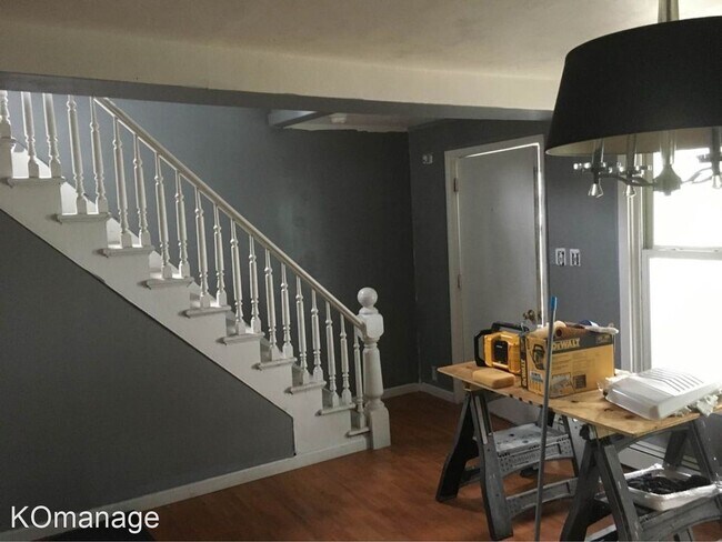Foto del edificio - 3 br, 1 bath House - 5 King Avenue