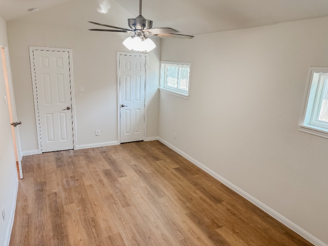 Building Photo - 1506 Zuber Dr