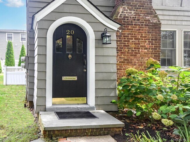 Foto del edificio - 20 Oldwood Rd S