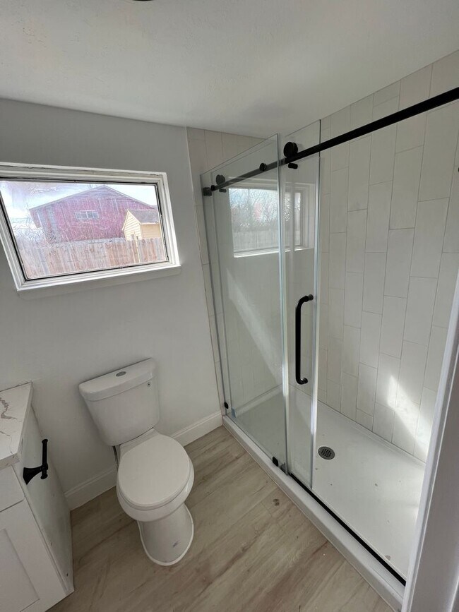 Building Photo - BEAUTIFUL HOME IN HOUSTON. MOVE IN READY!.