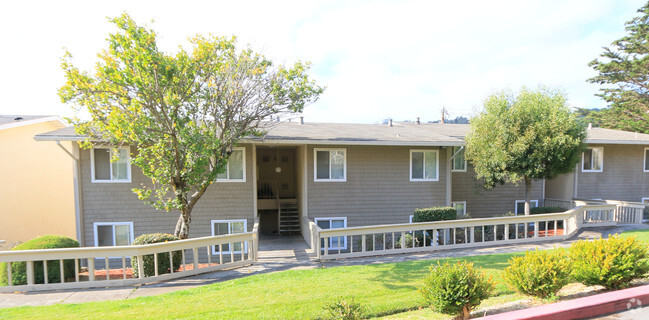 Building Photo - Ponderosa Estates