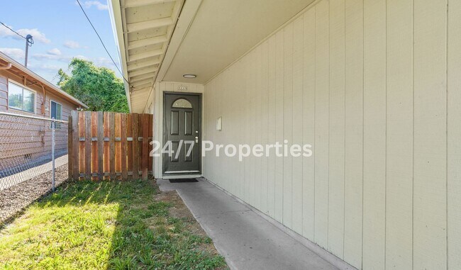 Foto del edificio - 3BD I 1BA - Single Story Home - Trenton Park!