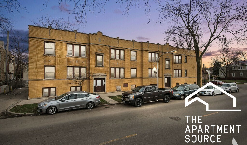 Primary Photo - 707 N Hamlin Ave