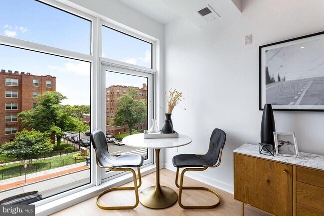 Foto del edificio - 7700 Georgia Ave NW