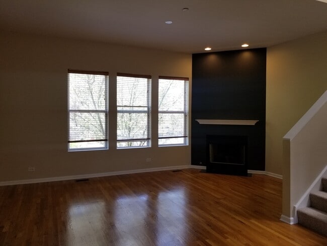 Building Photo - 104 Belvidere Ave