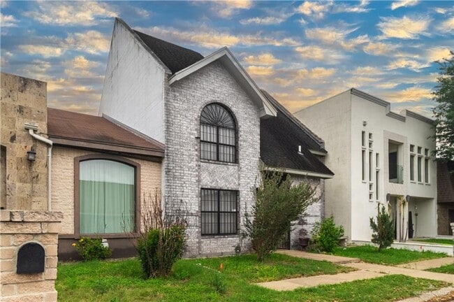 Building Photo - 3113 S Casa Linda St