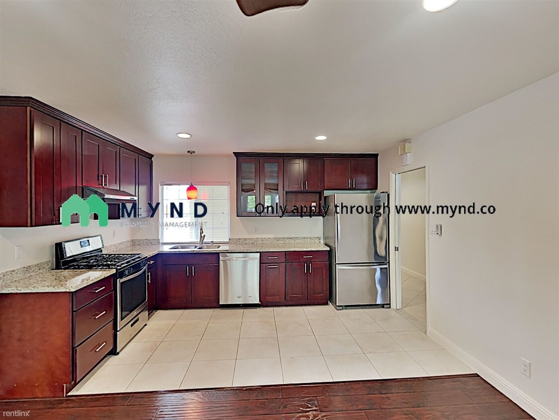 Primary Photo - 4 br, 2 bath Apartment - 2719 Lucena Dr