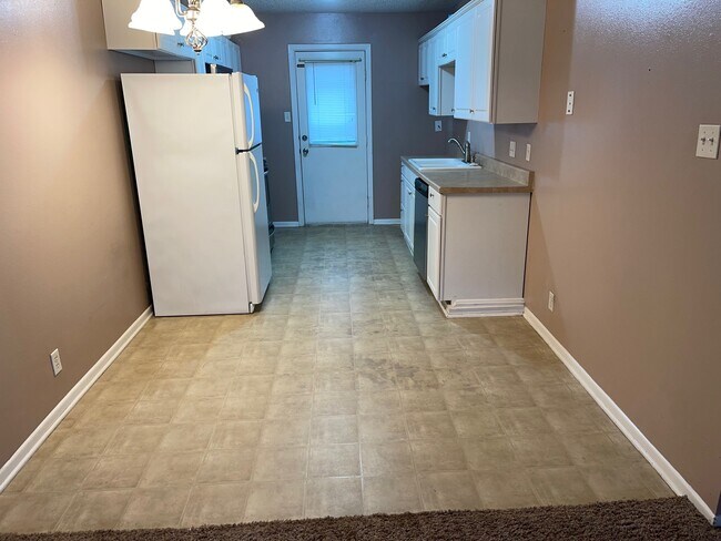 Building Photo - 3311 Garland Ave