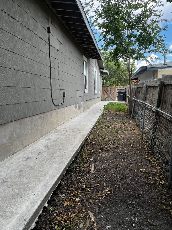 Foto del edificio - 618 Marchmont Ln