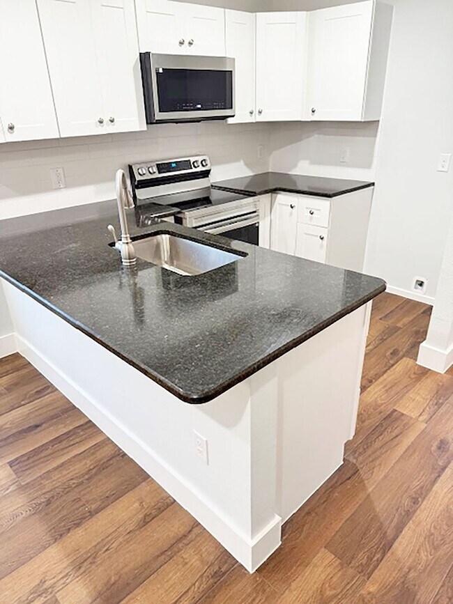 Foto del edificio - NIce 2 Bdrm 1 Bath Home near UNT and I-35E...