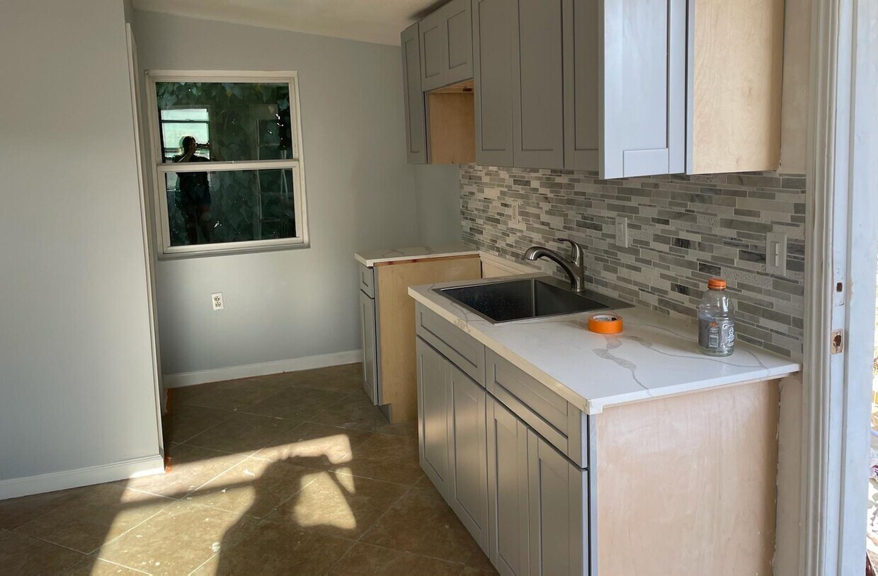 kitchen - 16714 E Greenhaven St
