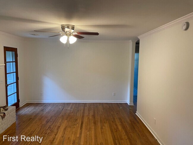 Foto del edificio - 2 br, 2 bath House - 642 E. Samford Ave.