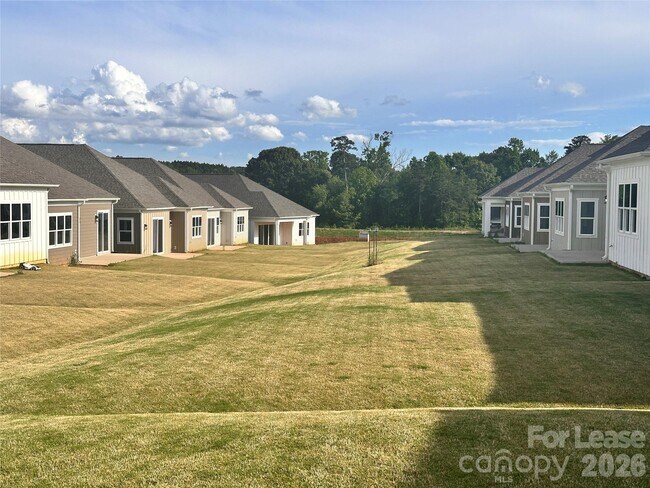 Building Photo - 4592 Kobus Ct.