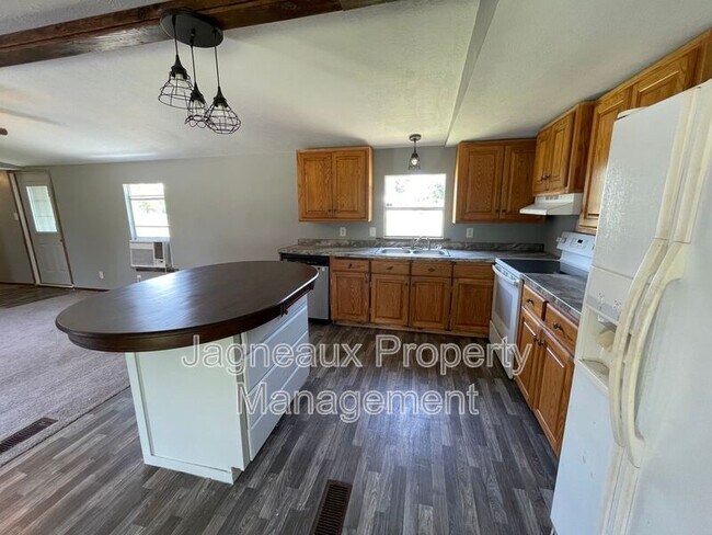 Foto del edificio - 6372 E Myles Ln