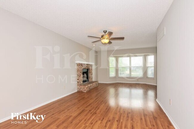 Building Photo - 2742 Bromley Dr