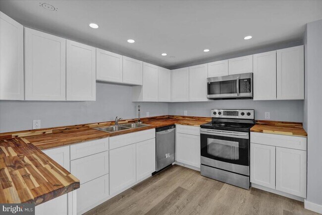 Foto del edificio - 21 Seyfert Dr